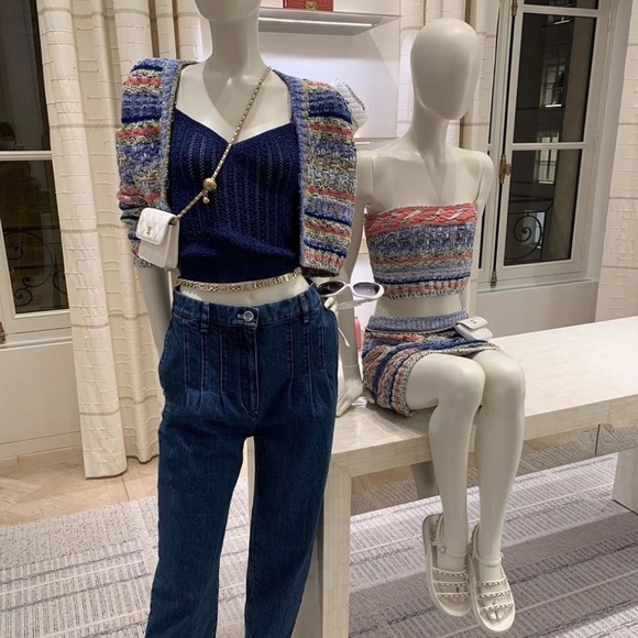 Chanel Spring 2021 Pre-Collection Navy Blue Crystal CC Logo 21P 21S Crop Top - Picture 2 of 9